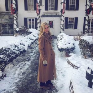 Meet your Posher, Nina